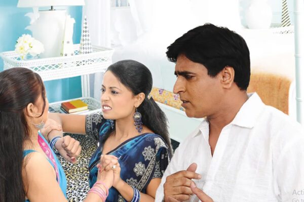 Family Dispute: सौतिया डाह में पत्नी ने लिया बदला