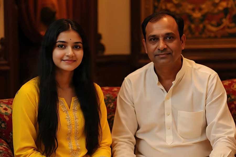UP Crime News : सौतेली बेटी की साजिश