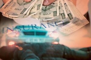 UP Crime: 70 करोड़ के लिए पेरेंट्स और वाइफ का मर्डर