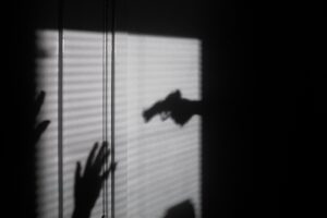 True Crime : 150 करोड़ की प्रौपर्टी के लिए बेटे ने पिता को मारी 6 गोलियां